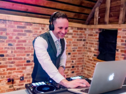 Hertfordshire wedding DJ, Dan Nicholson | JN Sounds